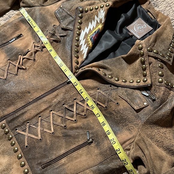 Double D Ranch Brown Leather Jacket with Native American Design - Picture 8 of 10